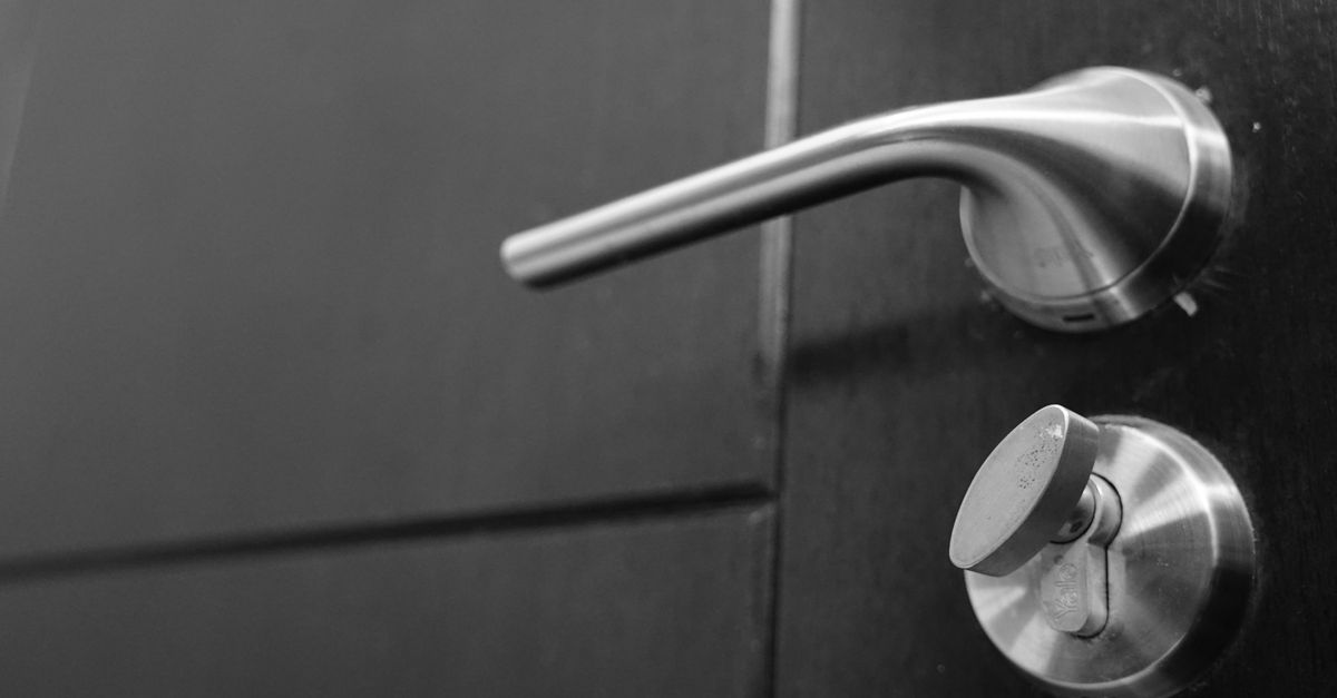 Storefront Door Lock Repair — Orange NJ Locksmith