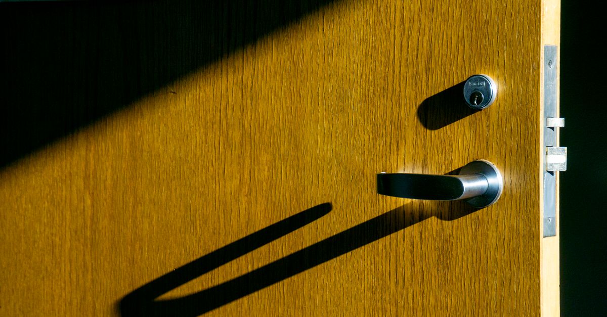 front door lock key — Orange NJ Locksmith