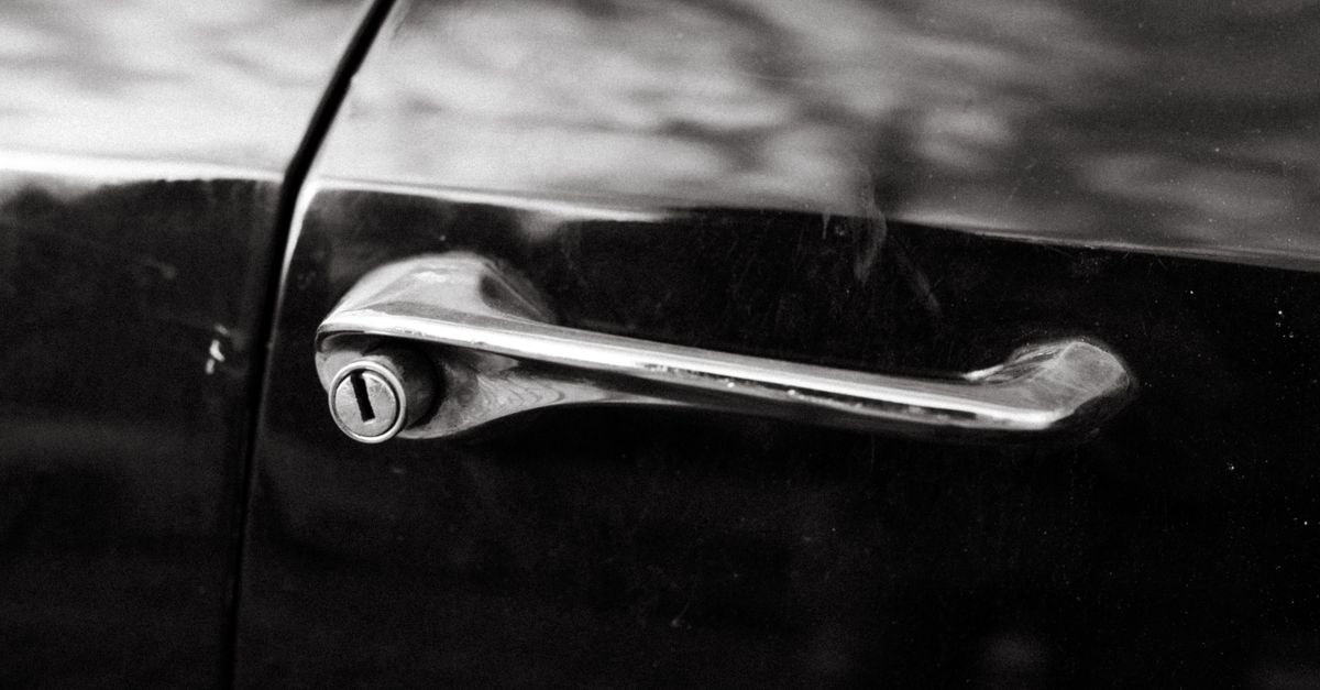 Locked Out of Your Car? Damage-Free Entry Done Right — Orange NJ Locksmith