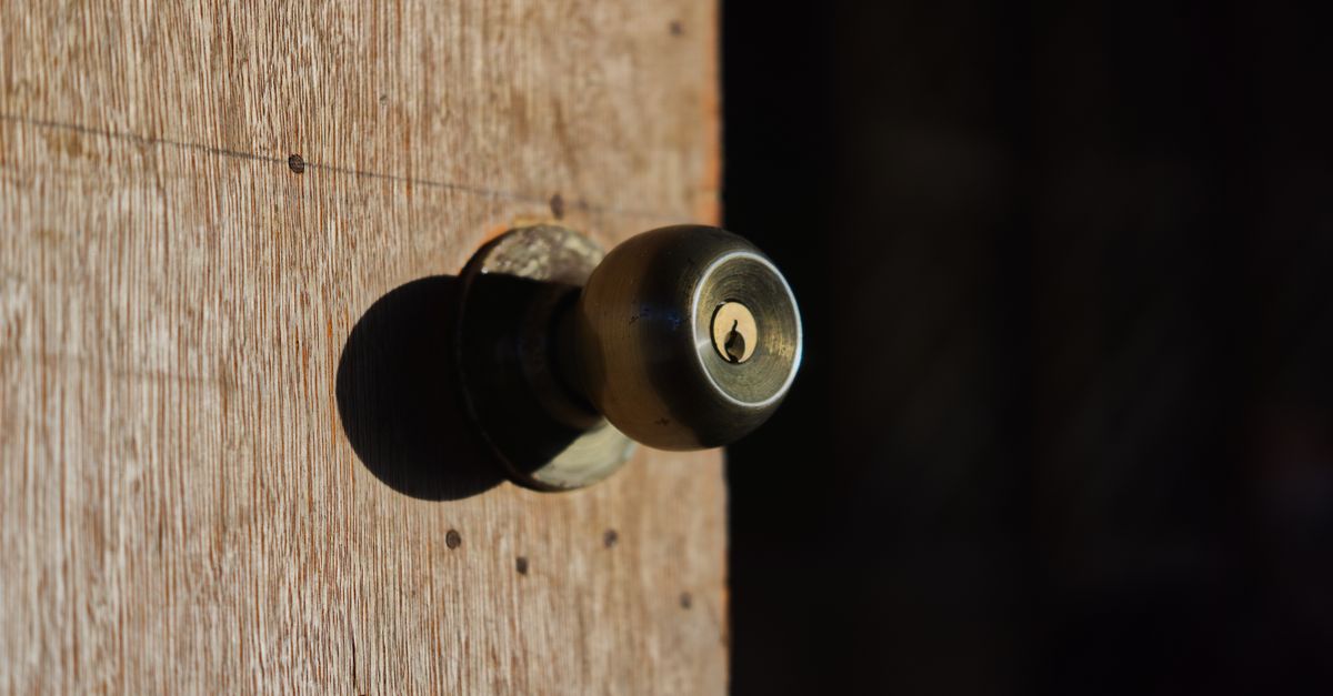 Signs You Need a Door Knob Lock Replacement (Not Just a Repair) — Orange NJ Locksmith